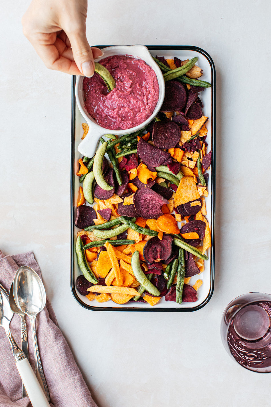 vegetable crisps with hummus